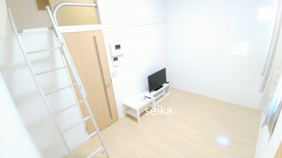 【居間・リビング】 | カーサレフィナード | ※反転タイプ、建具の色は異なる場合がございます。