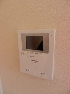 【セキュリティ】 | シャーメゾンTOMO | モニター付きインターホンで安心です。