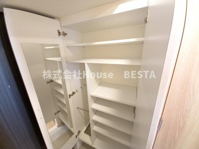 ファーストフィオーレ神戸駅前の収納