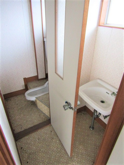 【トイレ】 | 中古戸建　南アルプス市小笠原 | トイレです！