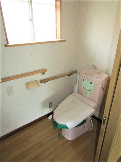 【トイレ】 | 中古戸建　南アルプス市小笠原 | トイレです！