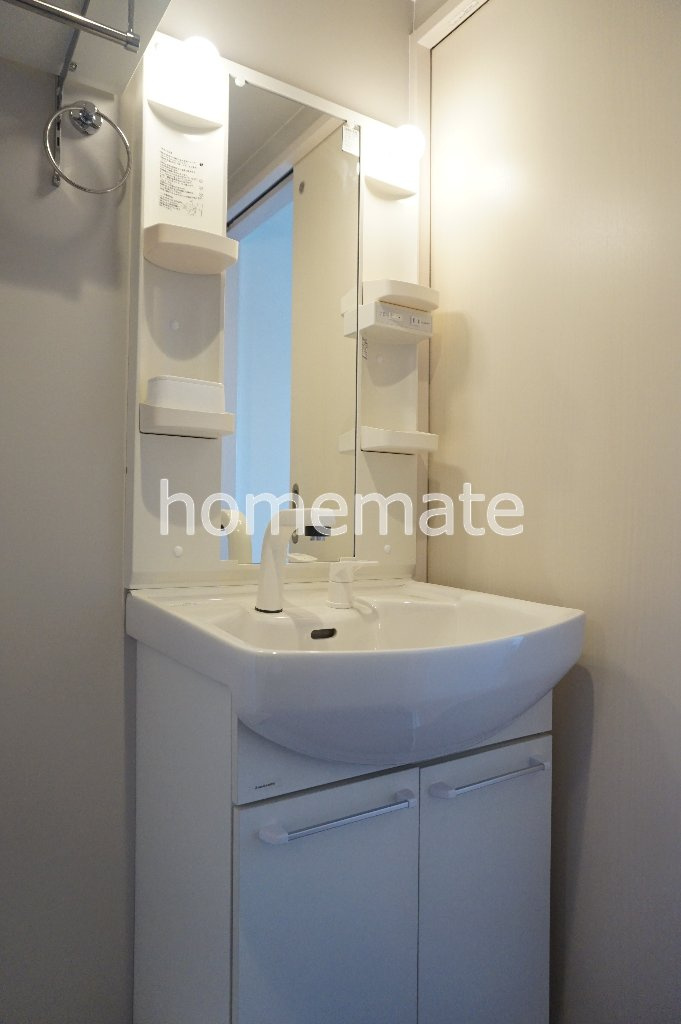 T.A坪井5丁目B棟の独立洗面台