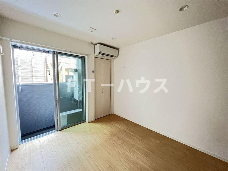 ローレルハウス大久保の居間・リビング