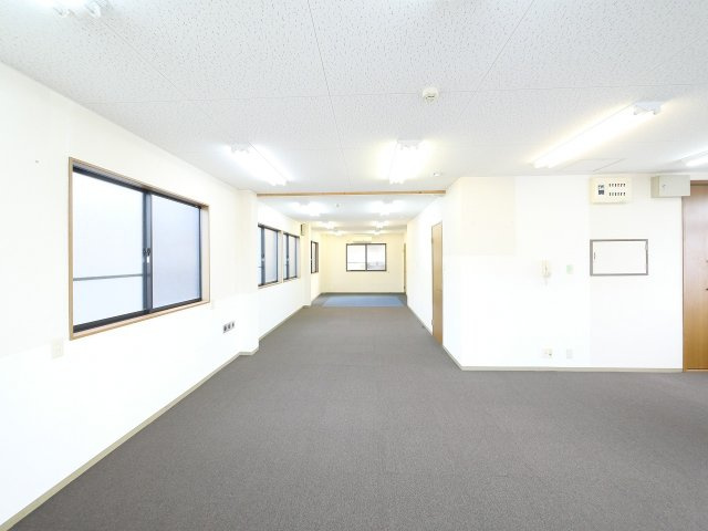 北永井町事務所の内装