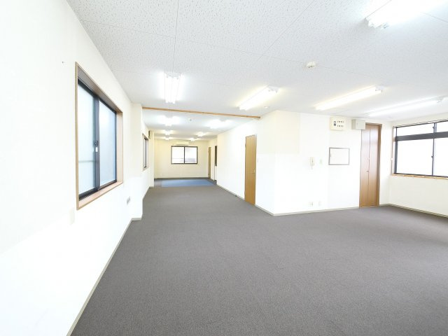 北永井町事務所の内装