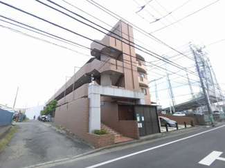【外観】 | 総戸数２８戸、１９９８年３月築、管理人は巡回勤務につき管理体制良好です♪