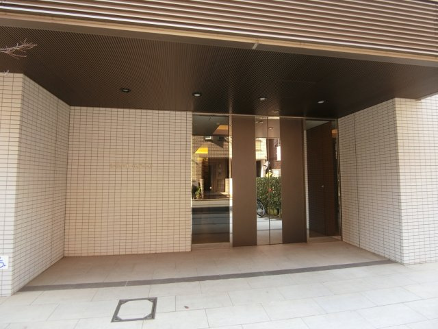 ビイルーム武蔵小杉のエントランス