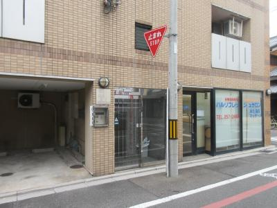 ハートランド姉小路のエントランス