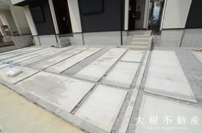 【駐車場】 | 海老名市大谷北３丁目　新築戸建て　全３棟　【仲介手数料無料】