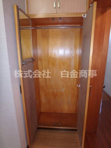 坂戸市末広町中古テラスハウスの収納