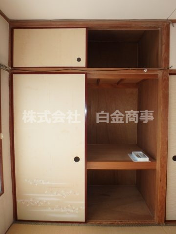 坂戸市末広町中古テラスハウスの収納