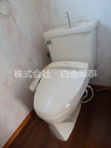 坂戸市末広町中古テラスハウスのトイレ|2F