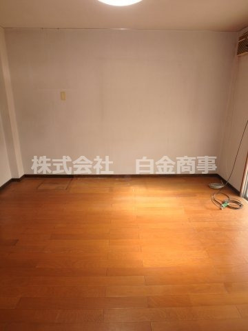 坂戸市末広町中古テラスハウスの洋室