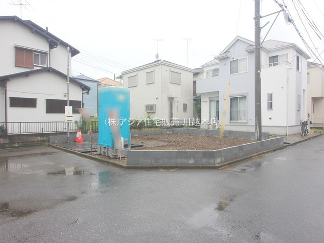 川越市砂3期　新築戸建の前面道路含む現地写真