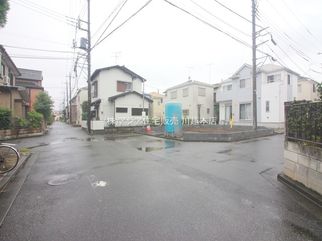 川越市砂3期　新築戸建の前面道路含む現地写真