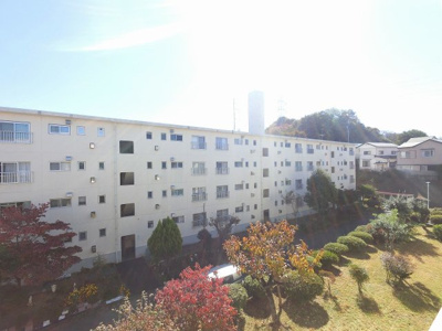 【展望】 | 南長津田団地１６号棟 | ３階部分からの眺望です。