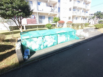 【その他共用部分】 | 南長津田団地１６号棟 | ゴミ置場です。