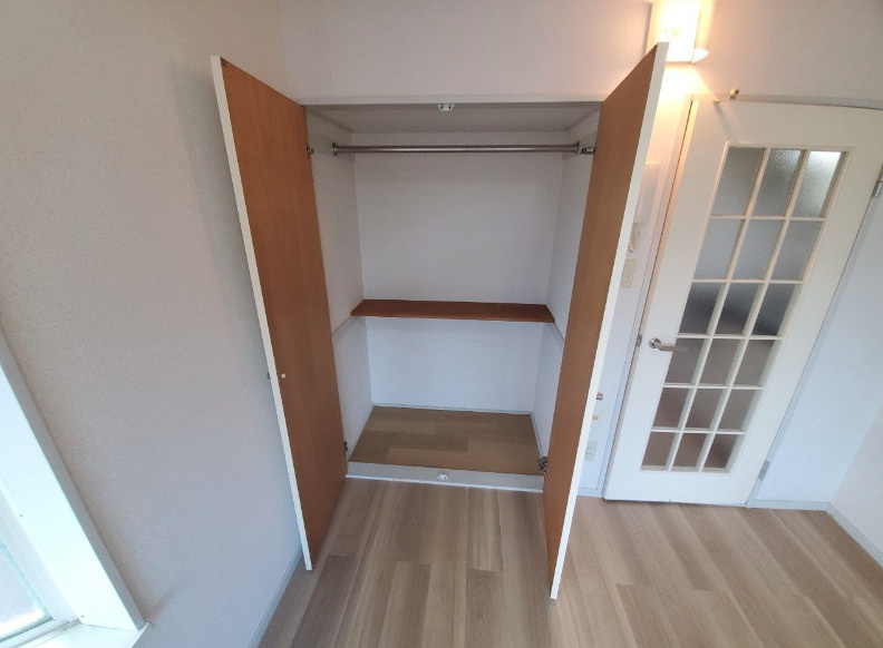 アザリア野中町【キャッシュバック対象物件】の収納|収納豊富です