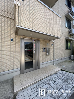 【エントランス】 | サンフレンズ　C | 同型タイプ