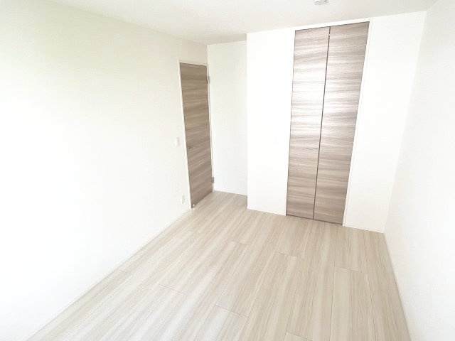 【寝室】 | グランデアルベロ