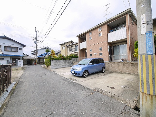 コスモスガーデンの駐車場|駐車場に車を止められます