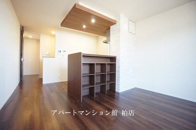 ハイピクチャーA棟の居間・リビング