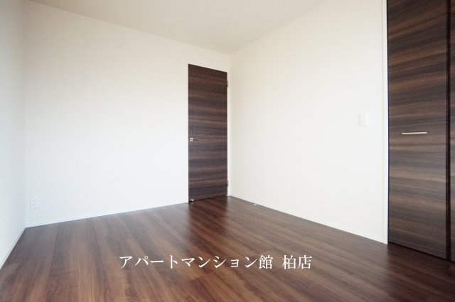 ハイピクチャーA棟の洋室