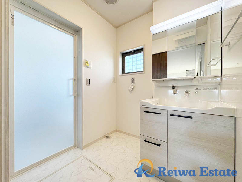 未入居戸建　茅ヶ崎市下町屋2丁目の独立洗面台