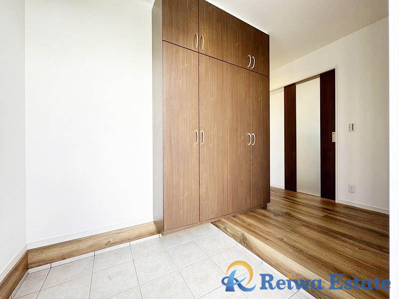 未入居戸建　茅ヶ崎市下町屋2丁目の玄関