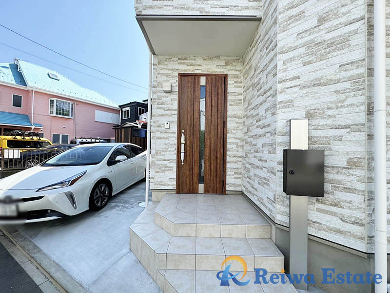 未入居戸建　茅ヶ崎市下町屋2丁目の玄関