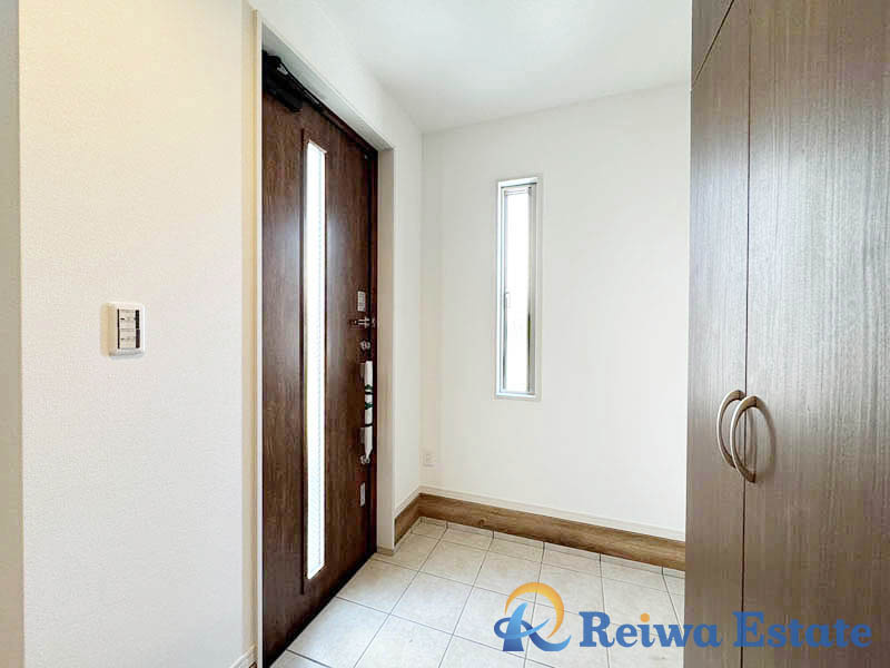 未入居戸建　茅ヶ崎市下町屋2丁目の玄関