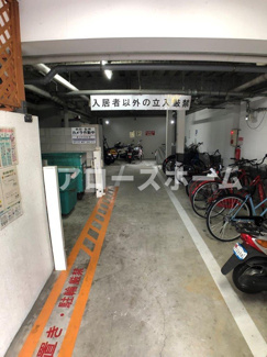 【駐車場】