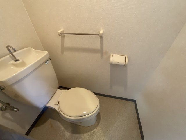 【トイレ】 | トーカンマンション新三田D棟 | ゆったりとした空間のトイレです