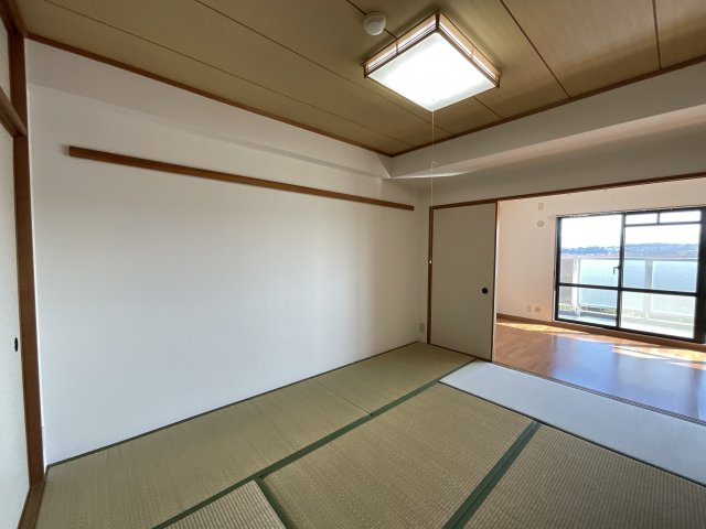 【和室】 | トーカンマンション新三田D棟 | 畳の上でゆっくりとくつろげる和室です