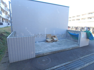 【その他共用部分】 | 敷地内ゴミ置き場