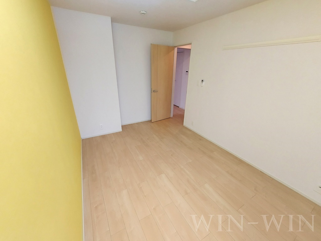 カルム大岩の洋室