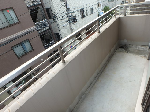 サンパレス元住吉のバルコニー