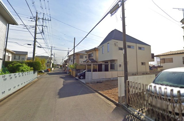 川越市野田町1丁目　売地の周辺|土地外観+前面道路（北東側より）