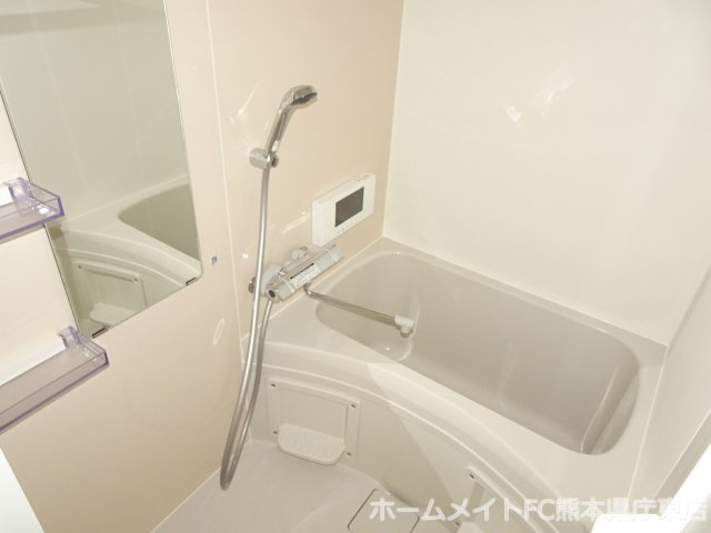 熊本市中央区坪井５丁目のアパートの浴室