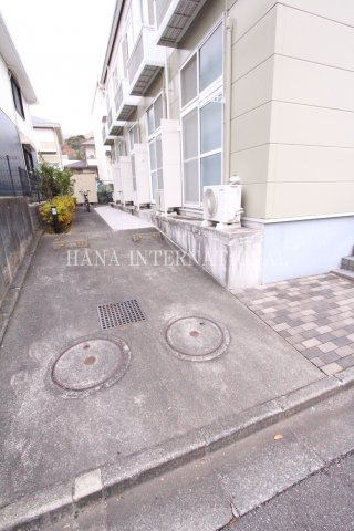 レオパレスJET　SKYのエントランス