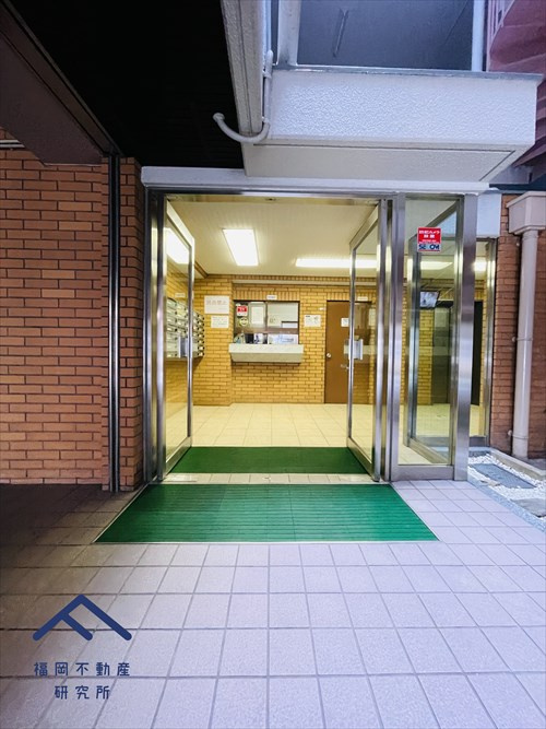 朝日プラザ赤坂のエントランス