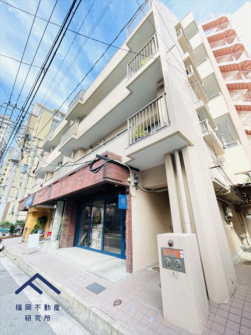 朝日プラザ赤坂の外観