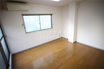 【寝室】 | 浪華園ハイツ | 使い勝手のいい寝室です