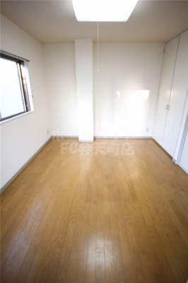 【居間・リビング】 | 浪華園ハイツ | 使いやすいリビングです