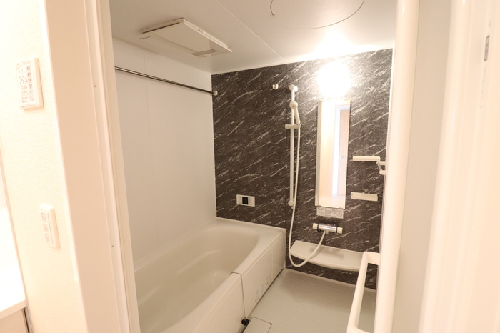 熊本市南区野口１丁目のアパートの浴室