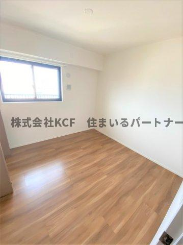 サンメゾン西鉄久留米の内装|明るい色調の室内です