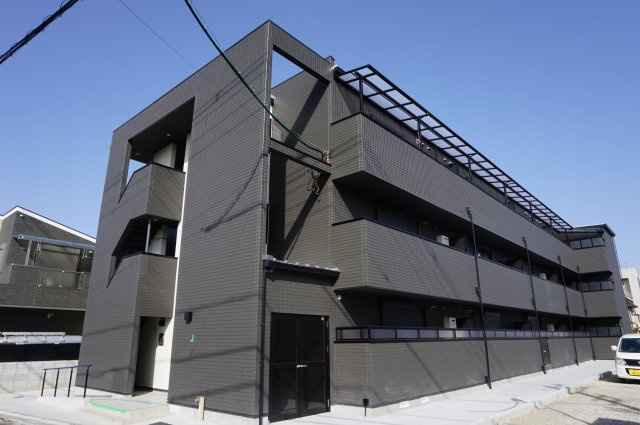 リビングライフ長瀬EAST