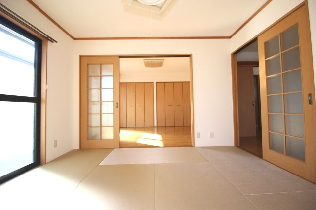 光陽ハイツⅢの和室|趣のある和室です
