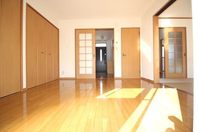 光陽ハイツⅢの洋室|広々とした洋室です