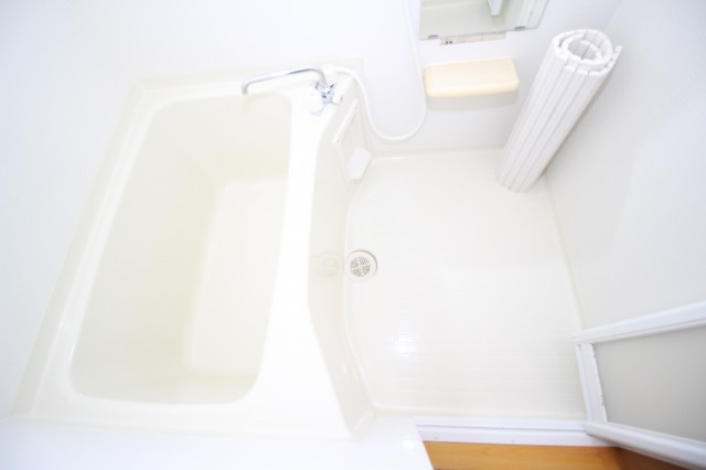 光陽ハイツⅢの浴室|お風呂で日々の疲れを落としましょう